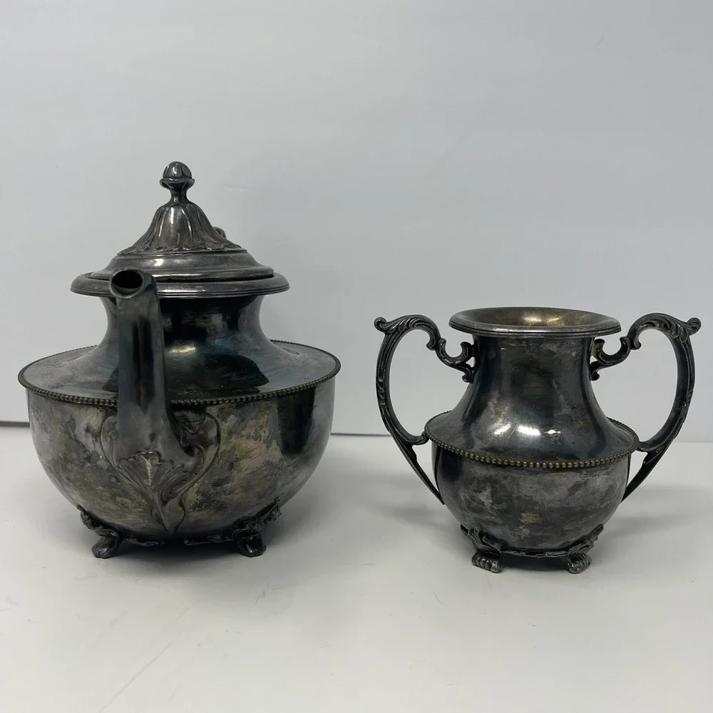 Vintage Teapot‎ & Sugar Bowl 393 Pair point MFG Quadruple Plate Engraved logo